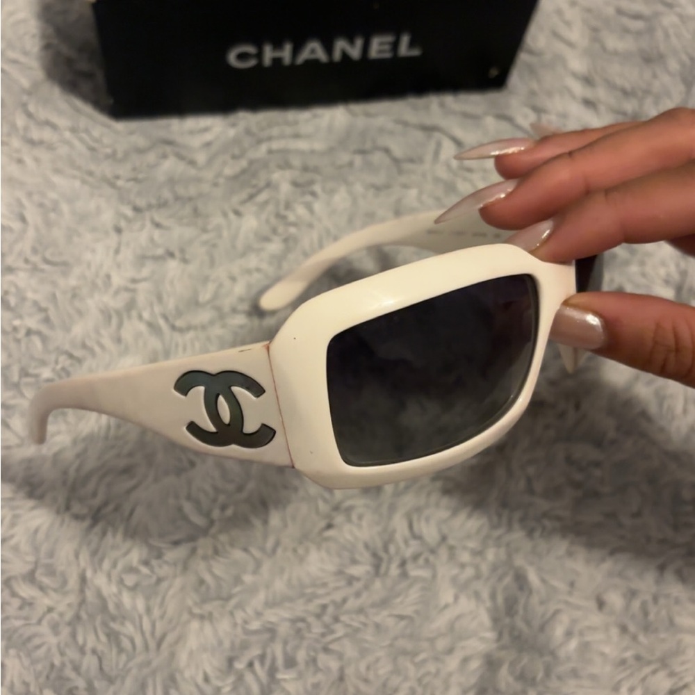 Chanel Mother of Pearl Sunglasses - Picture 2 of 3